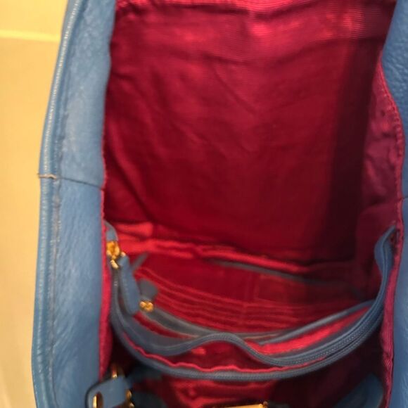 Isabella Fiore Blue Leather Floral Embroidered Shoulder Bag - Picture 4 of 9